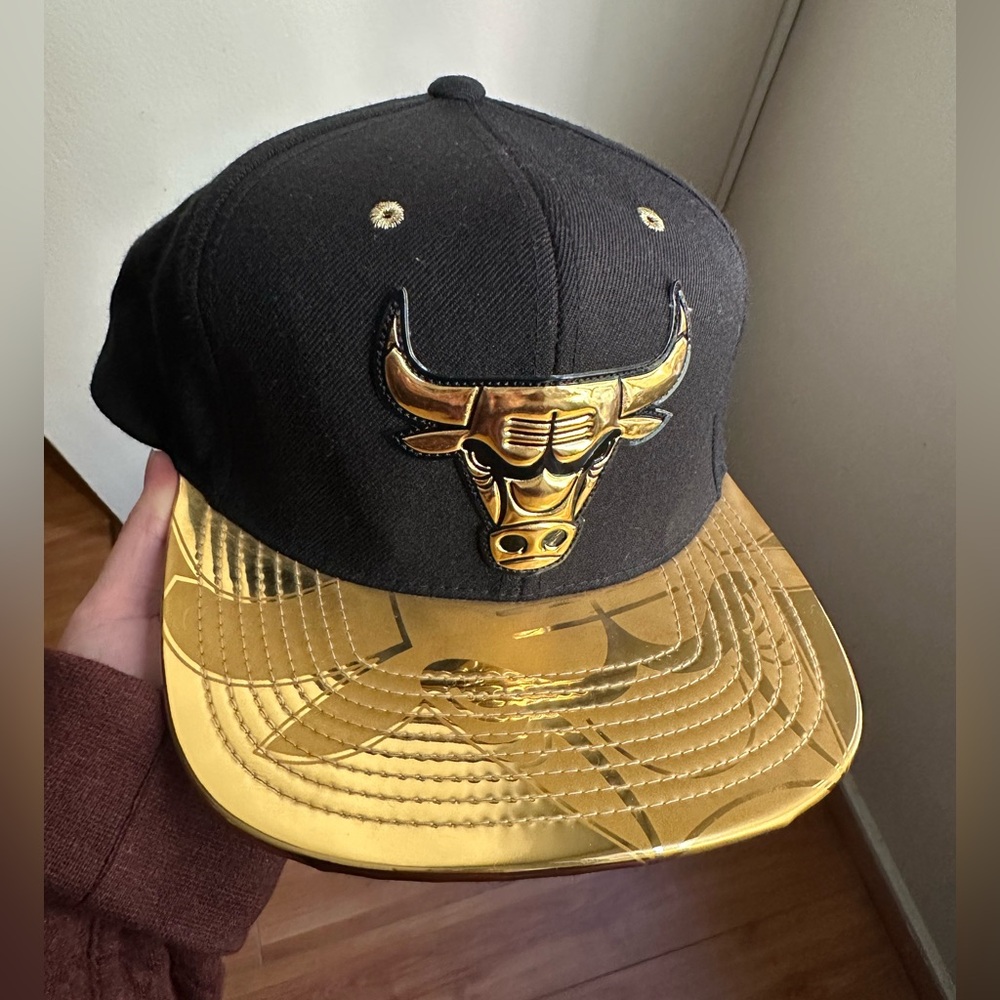 Chicago Bulls Snapback Hat Black Gold Metal Logo NBA Adjustable Cap